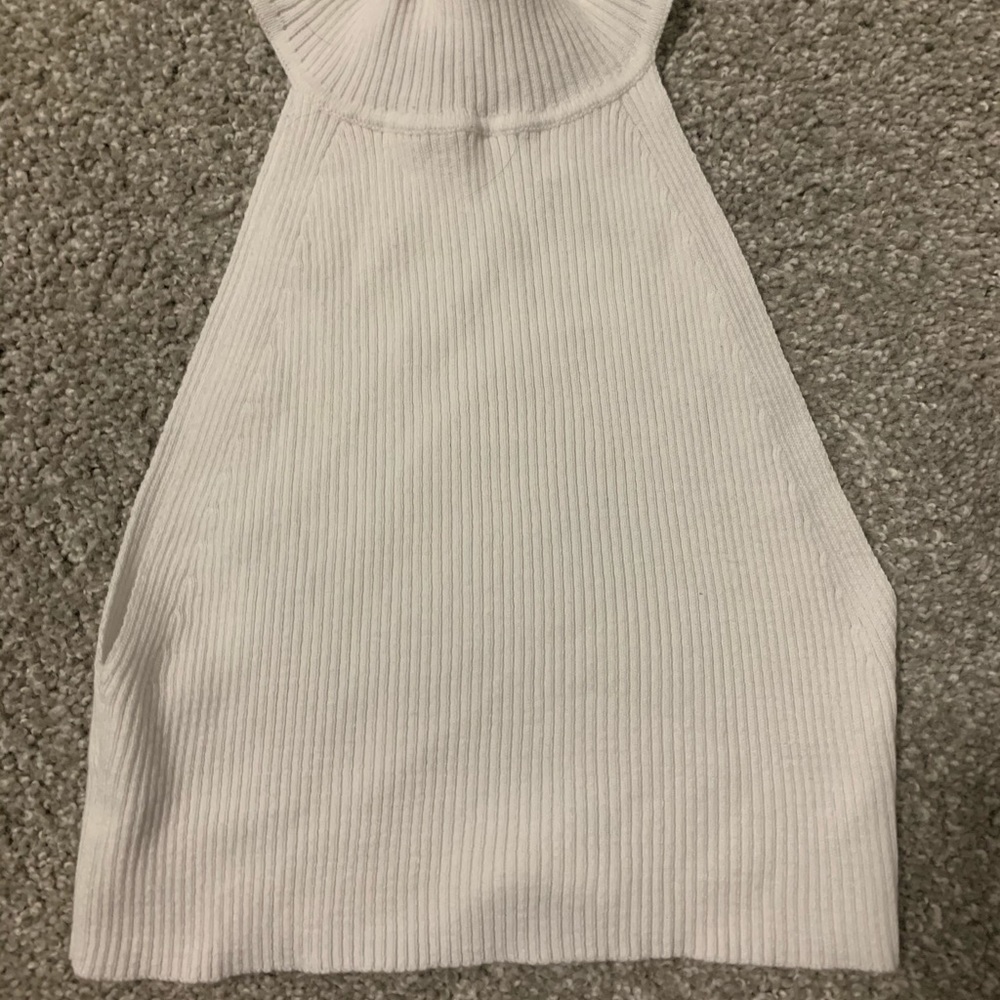 forever 21 small around the neck crop top